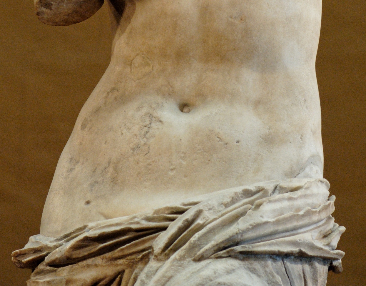 Venus+de+Milo,+Louvre+(38).jpg