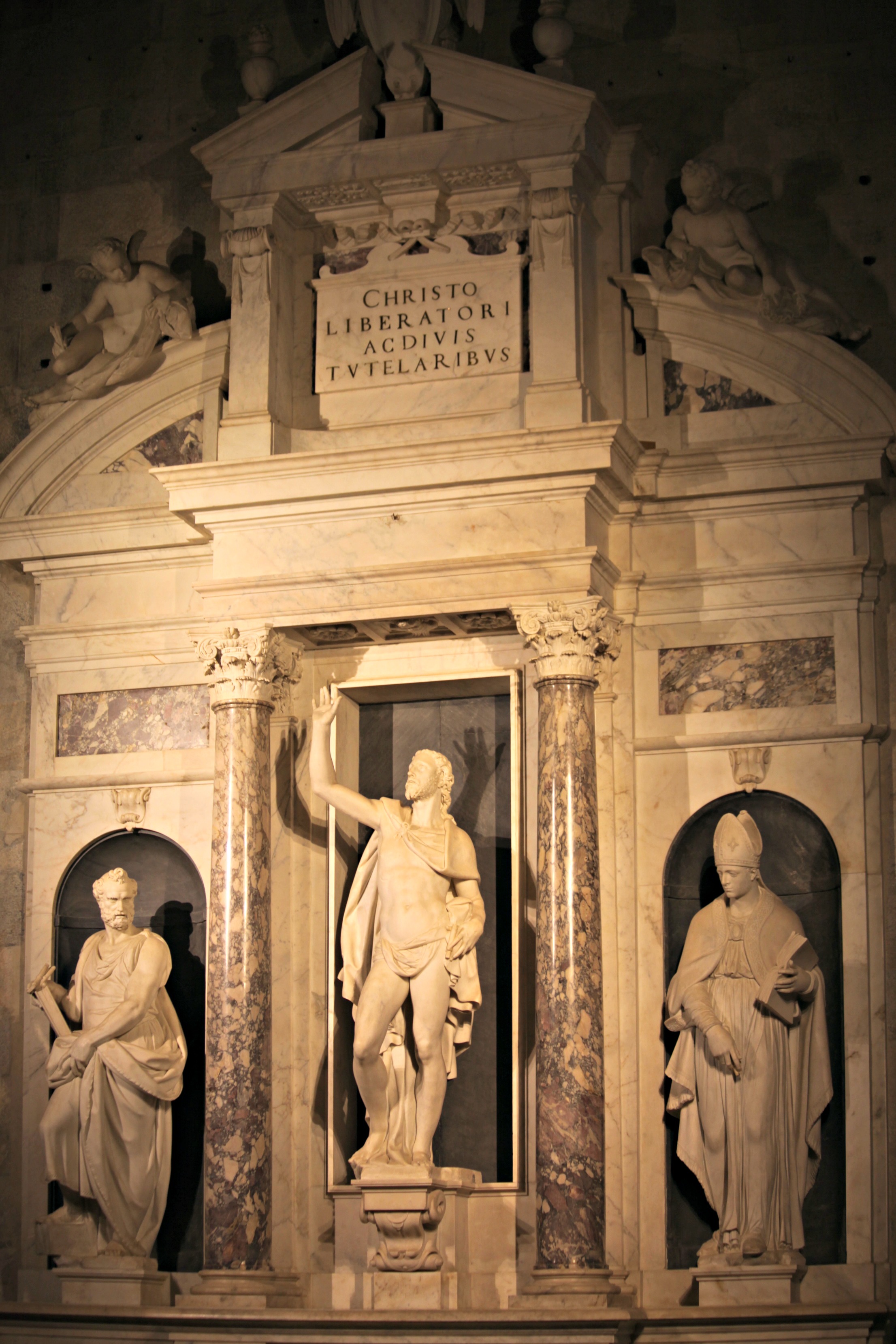 Cristo+Risorto+E+I+Ss+Pietro+E+Paolino+Del+Giambologna+1577+79.JPG
