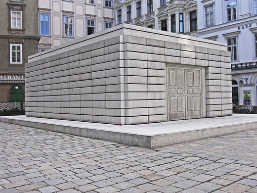 Holocaust+Monument+2000.jpg